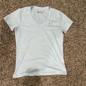 Under Armour Women's Sz Small V-Neck Tee